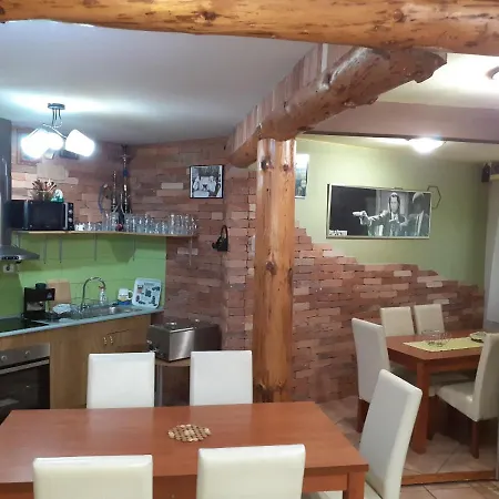 Guest house Owlcastle-bagolyvar Hajduszoboszlo