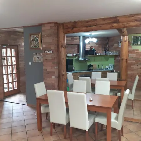 Guest house Owlcastle-bagolyvar
