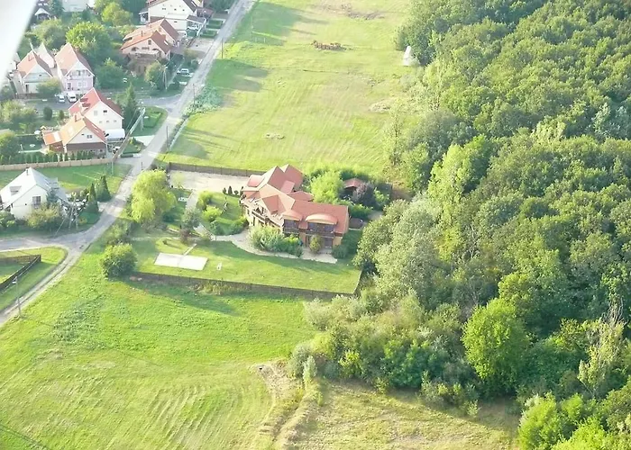 Owlcastle-bagolyvar 3*